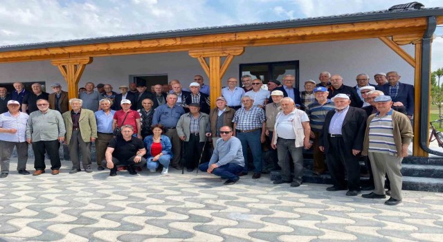 Mahmudiye ilçesinde ‘Yaşlılara Vefa örnek davranışı
