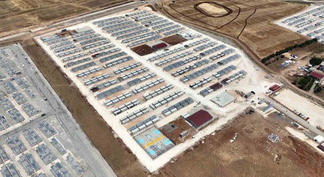Mersin Büyükşehir Belediyesi Adıyamanda konteyner kentin yapımını tamamladı