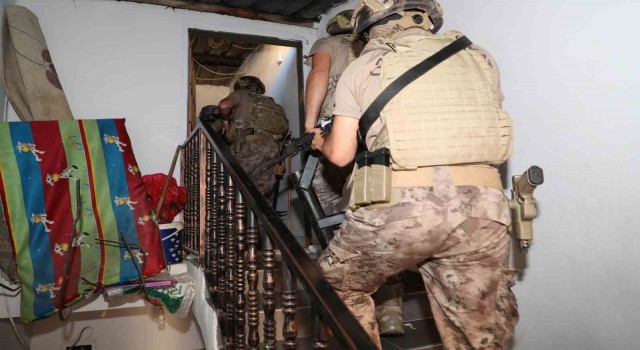 Mersinde torbacılara şafak operasyonu: 37 gözaltı