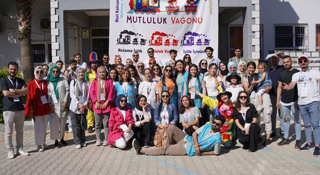Mutluluk Vagonu, Hatay'da Depremzede Çocuklarla Buluştu