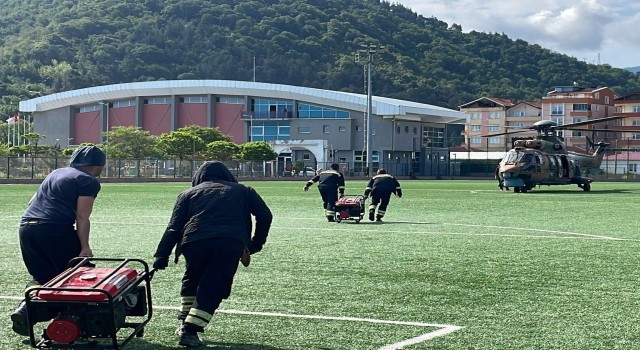 Orta Karadenizde sel afeti: Enerjisiz köy kalmadı