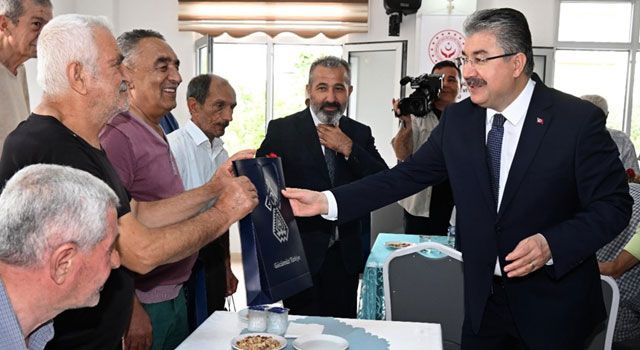 Osmaniye Valisi ve eşi, Huzurevi sakinlerini ziyaret etti