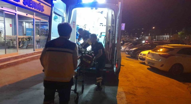 Otomobilin çarptığı kadın kurtarılamadı