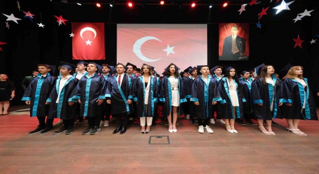 Özel EOSB Meslek Lisesi, Cumhuriyetin 100üncü yılında ilk 100 öğrencisini mezun etti