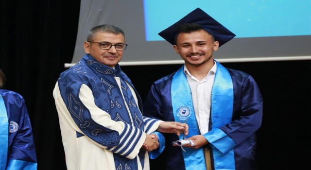 PAÜde mezuniyet coşkusu başladı