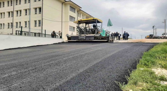 Pazaryerinde sıcak asfalt dökümü için çalışmalara başlanıldı