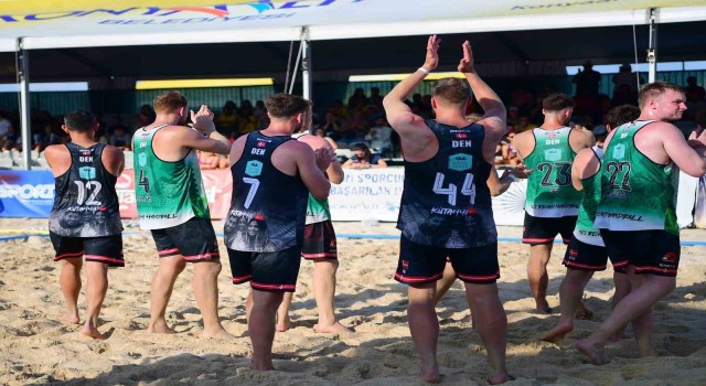 Plaj hentbolunda duygulandıran görüntü