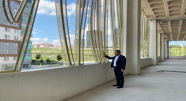 Pursaklar Kapalı Pazar Alanı ve Ticaret Merkezinde sona doğru,