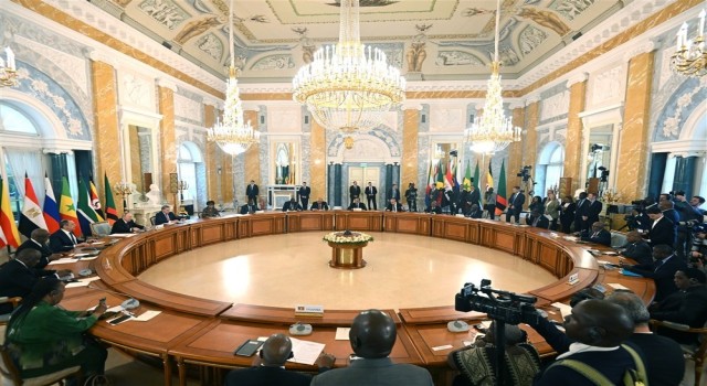 Putin: Afrikalı dostlarımızın Ukrayna krizine yönelik dengeli yaklaşımını memnuniyetle karşılıyoruz