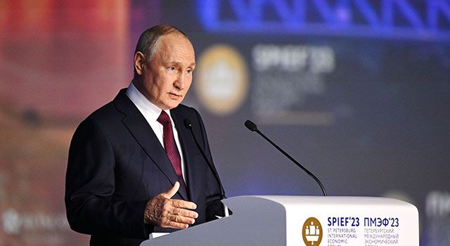 Putin: İlk nükleer başlıklar Belarus'a teslim edildi