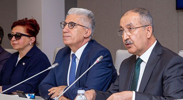 Resmi İlana bağlı yayıncılık, gazeteciliği olumsuz etkiliyor