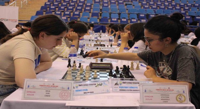 Satranç Türkiye Şampiyonası Aydında başladı