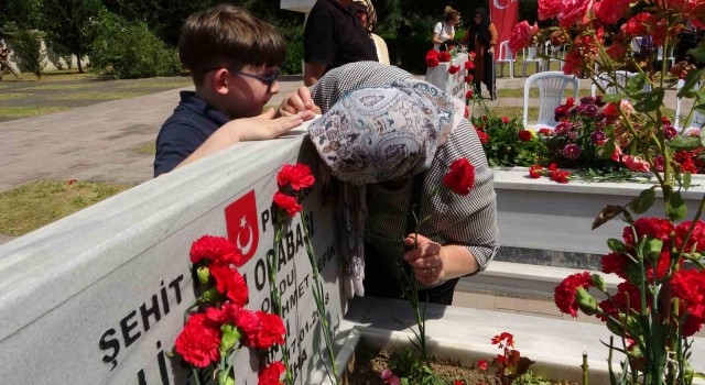 Şehit aileleri duygulandırdı: “Evlat acısı zor, manevi duygular bizi ayakta tutuyor”