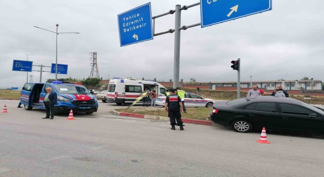 Şehit oğullarının cenazesini karşılamaya giden aile trafik kazası geçirdi
