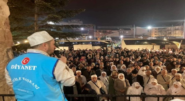 Simavda 75 hacı adayı kutsal topraklara uğurlandı