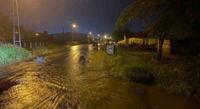 Sinopta sağanak yağış, heyelanlara neden oldu