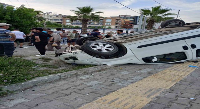 Sökede trafik kazası: 1i çocuk 5 yaralı