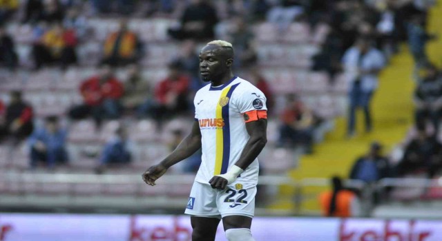 Spor Toto Süper Lig: Kayserispor: 0 - Ankaragücü: 1 (İlk yarı)