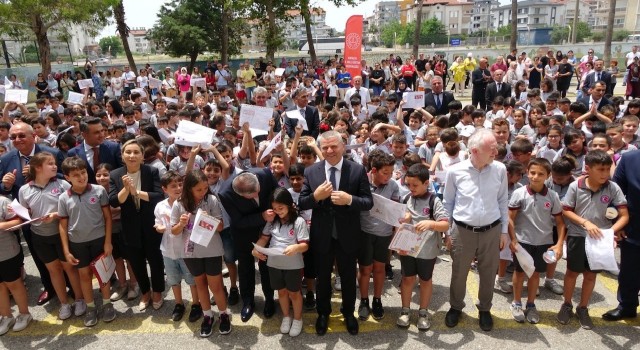 Takdir alan 4 kız öğrencinin de adı Elif
