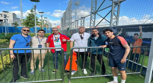 Taraftarlardan Türkiye Kupası finali öncesi Başakşehire destek ziyareti
