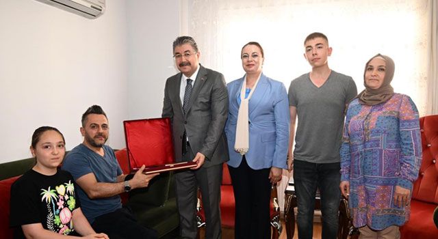 Terörle Mücadele Gazisine Vali Ziyareti