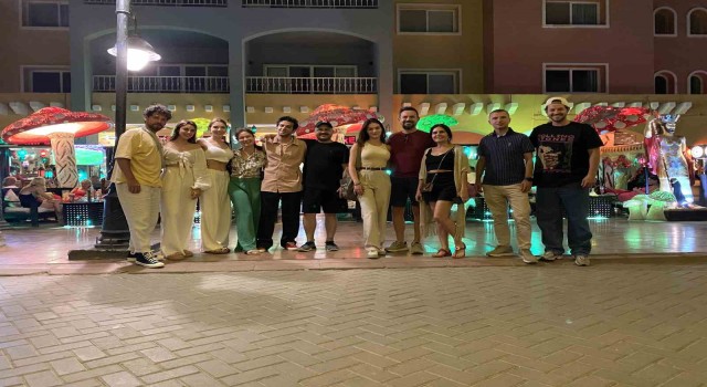 Türk oyuncular Kızıldenizde tatil keyfi yaptı