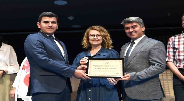 Uşakın Eğlenceli Sözlüğüm projesine ödül