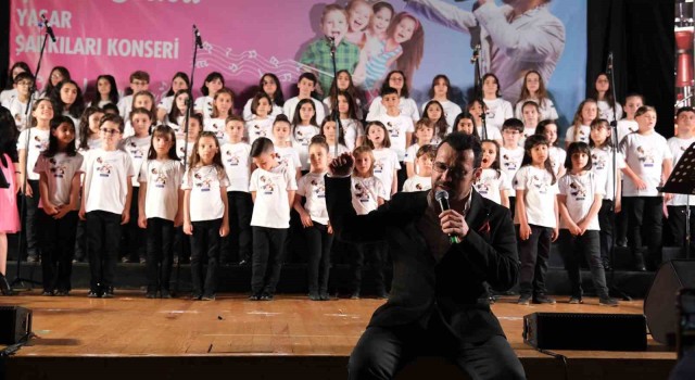 Ustalara Saygı Gecesinde Yaşar sahne aldı