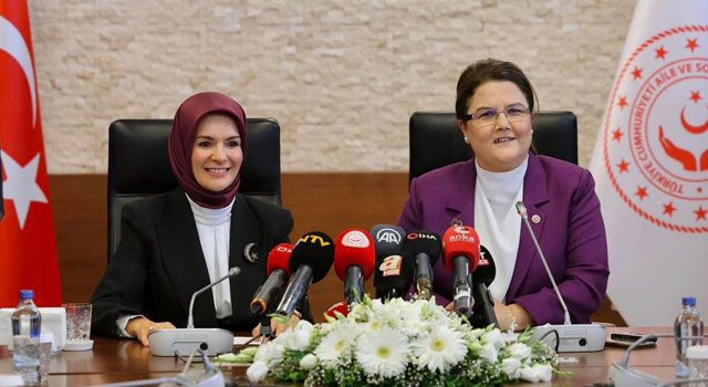 Yanık, görevini törenle yeni Bakan Göktaş’a devretti