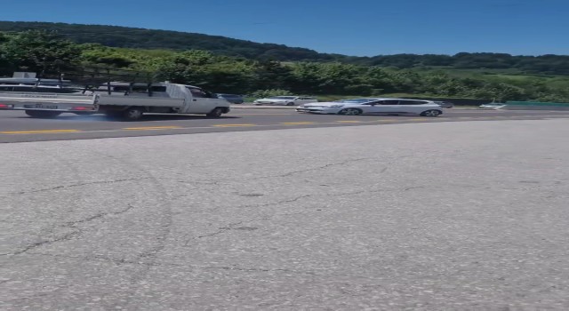 Yoğunluğu çekmek isterken önünde kaza oldu