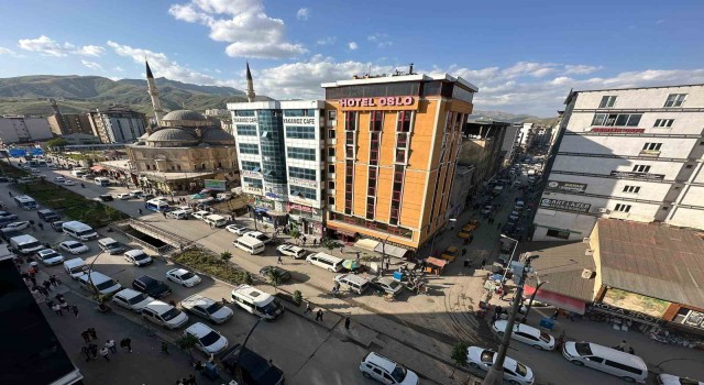 Yüksekovanın il olması vatandaşları sevince boğdu