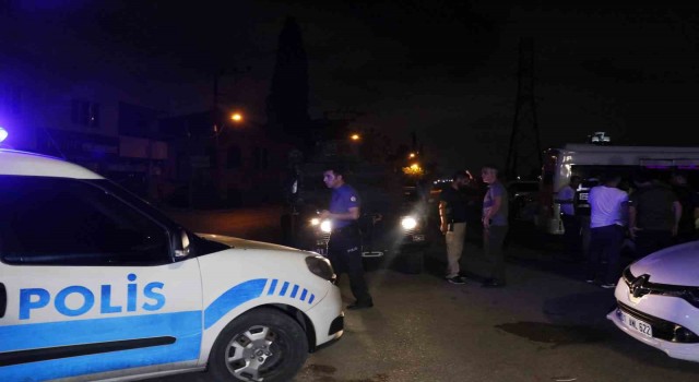 Adanada parkta silahlı saldırı: 2 yaralı