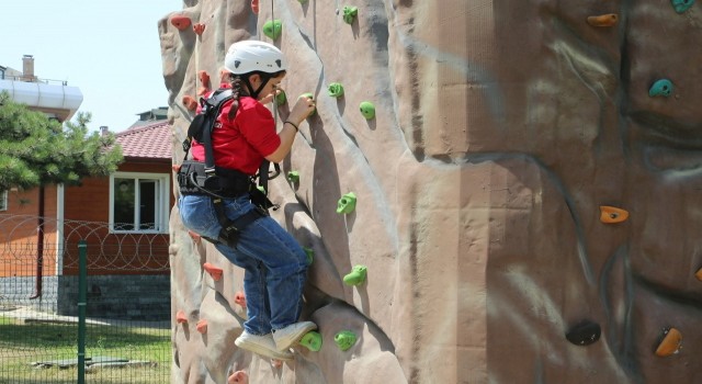 Adrenalin tutkunlarının yeni adresi Küçükçekmecedeki macera parkları