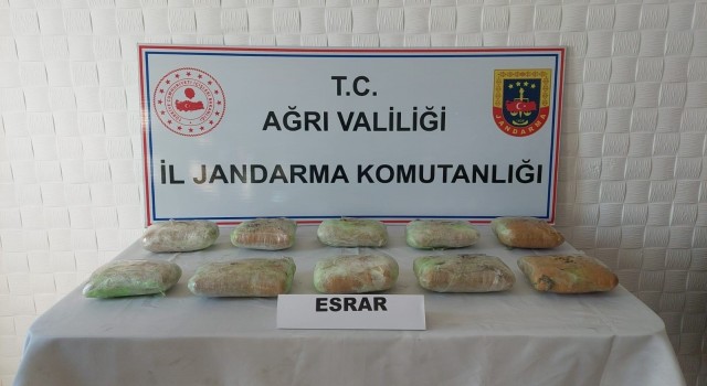 Ağrıda 10 kilo uyuşturucu ele geçirildi