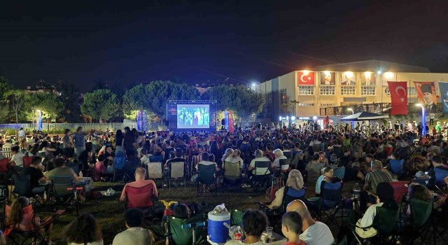Aydın Büyükşehir Belediyesinin sinema geceleri beğeni topluyor