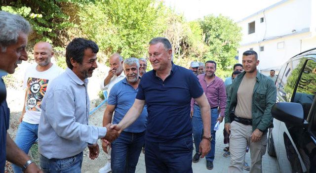 Başkan Savaş, vatandaşlar ve esnaflarla bir araya geldi