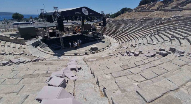 Bodrum Antik Tiyatrodaki konserler eleştirilerin hedefi oldu