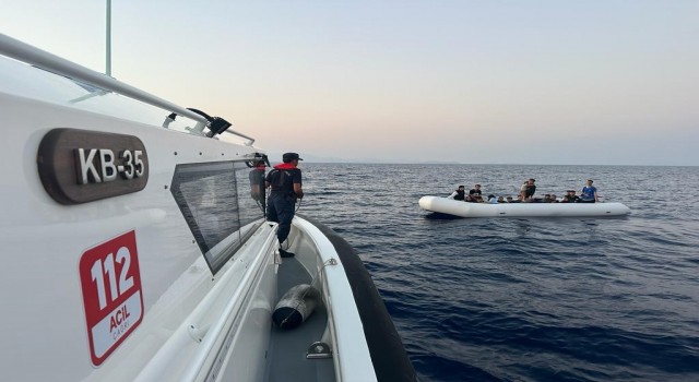 Bodrumda Yunanlıların geri ittiği 31 göçmen kurtarıldı
