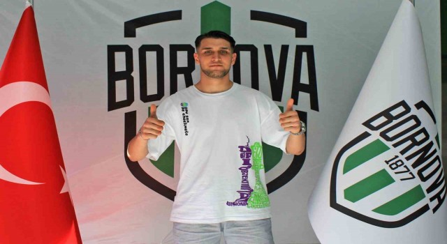 Bornova FK, iki takviye daha gerçekleştirdi