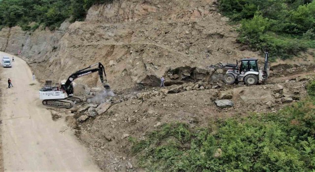 Büyükşehirden heyelana karşı tahkimat