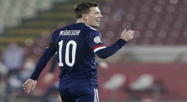 Celtic, kaptan Callum McGregor ile 2028e kadar sözleşme yeniledi