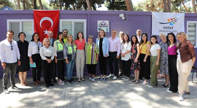 Depremzedelere Psikososyal Destek Hizmeti Veriliyor