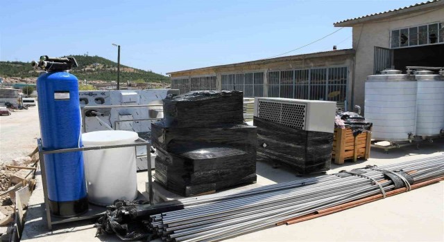 Emet Belediyesi mandıra kurma çalışmalarına başladı