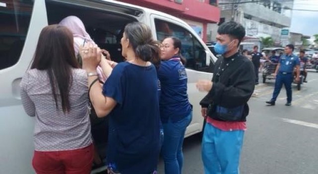 Filipinlerde 16 çocuğu istismar eden kişi gözaltına alındı