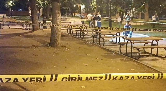 Gaziantepte bıçakladığı bekçiler tarafından vurulan saldırgan öldü