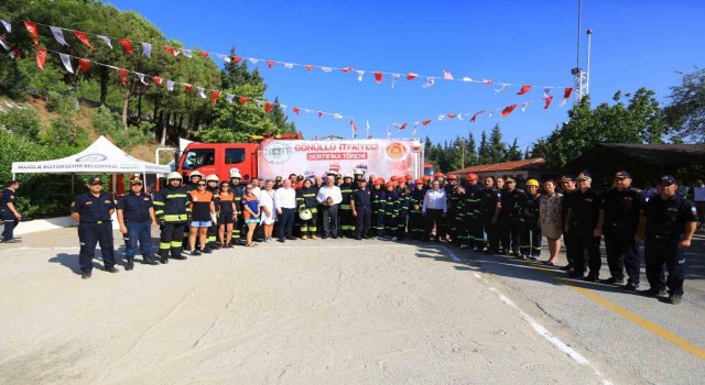 Gönüllü İtfaiyeciler sertifikalarını aldı