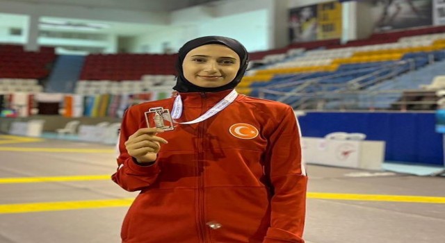 Gülseden gümüş madalya
