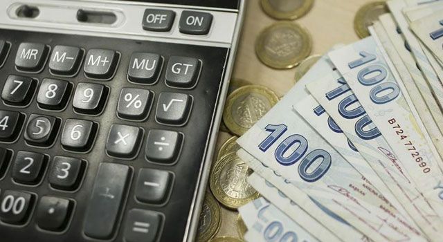 Harçlara Yüzde 50 Zam Geldi, Akaryakıta Çifte Vergi Zammı