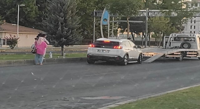 İki aracın karıştığı kazada: 4 kişi yaralandı