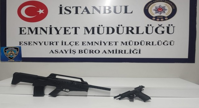 İstanbulda dehşet anları kameraya yansıdı: Sokak ortasında av tüfeği ile kurşun yağdırdı